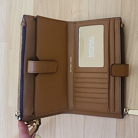 NWOT Michael Kors Jet Set Signature MK Logo Brown Double Zip Wristlet/Wallet - Picture 3 of 11